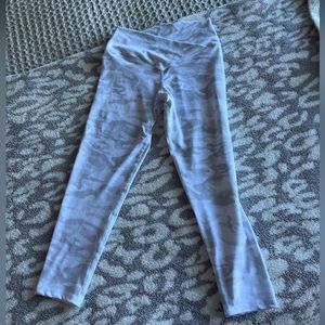 Evolution and Creation White camo leggings size medium with crossover waist